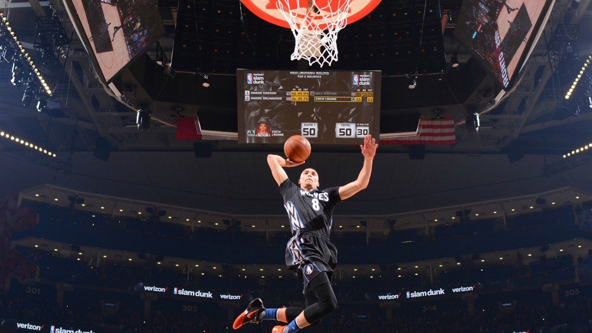 NBA再陷两重门，詹姆斯赛事官方新规引爆争议，雄鹿风波持续升级